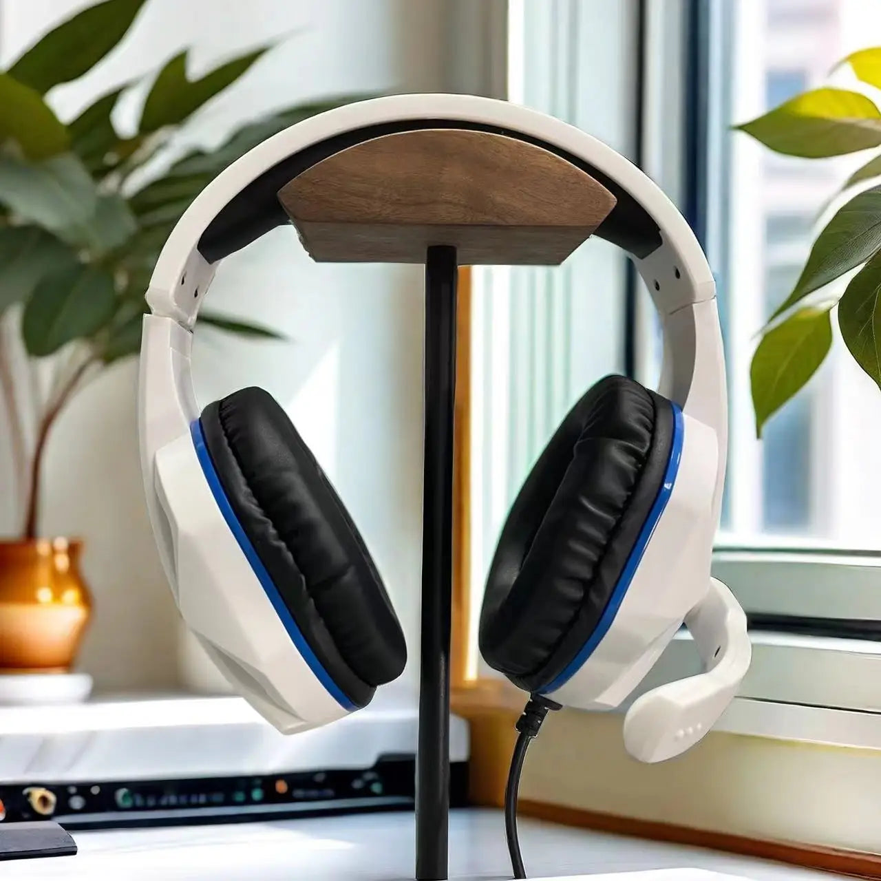 H4 has wired headphones, PS4 gaming headphones, computer headphones, music headphones, online course and conference use, birthda