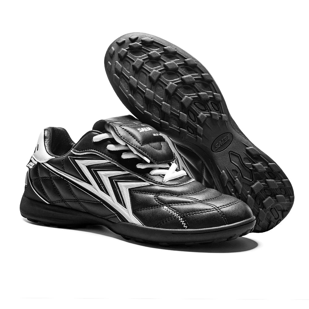 Chaussures de football pour hommes FG pour terrain ferme, tige en PU souple, crampons en caoutchouc renforcés, pour adultes, pour les matchs de football en plein air et l'entraînement sur pelouse.