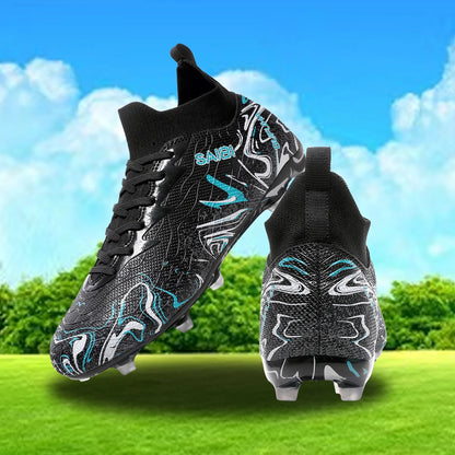 Chaussures de football, sneakers, chaussures de soccer, au-dessus de la cheville mais pas jusqu'au genou, semelle antidérapante à crampons.