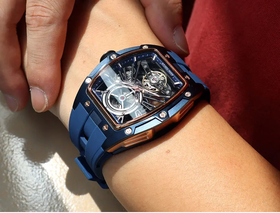 Reloj de pulsera MINI FOCUS para hombre, negro, a la moda, resistente al agua, mecánico automático, con manecillas luminosas, correa de silicona y esfera tonneau