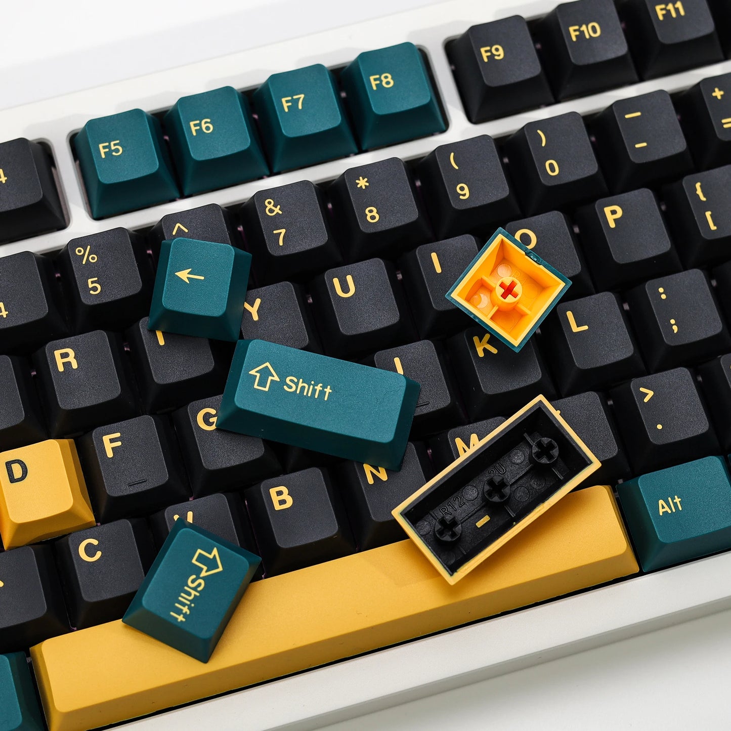KBDiy GMK MarrsGreen Keycap Retro PBT ISO Double Shot Cherry Profile Keycaps For MX Switches Mechanical Gaming Keyboard Key Caps