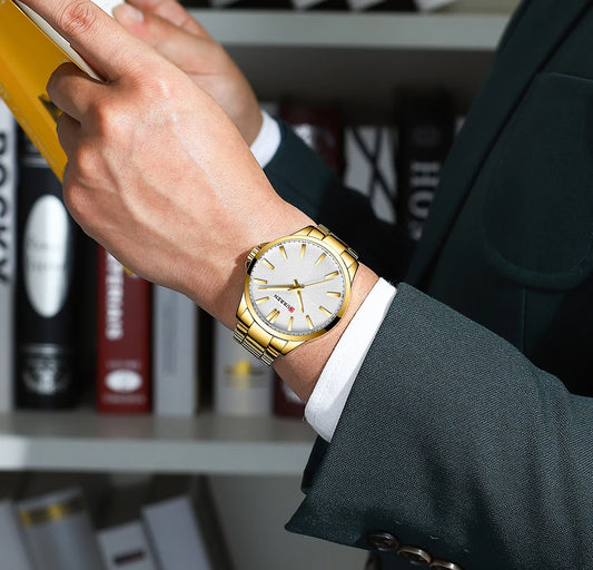 Herrenuhr CURREN – Luxusmodell, wasserdicht, im Militärstil, aus Edelstahl – Sportliche Armbanduhr (Art.-Nr. 8322)
