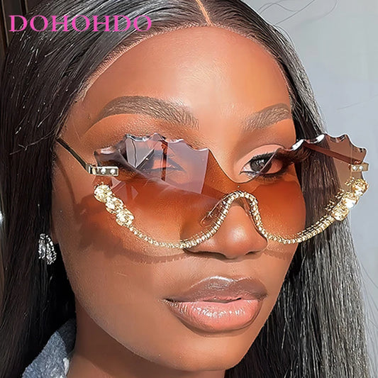 Fashion Luxury Brand Design Diamond Wave Rimless Women Sunglasses Hip Hop Eyewear Outdoor Glasses Unisex Shades Glasses UV400
