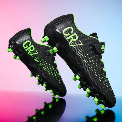 Nouvelles chaussures de football montantes à crampons longs pour adolescents et étudiants, adaptées aux garçons et aux filles, élégantes, durables et tendance