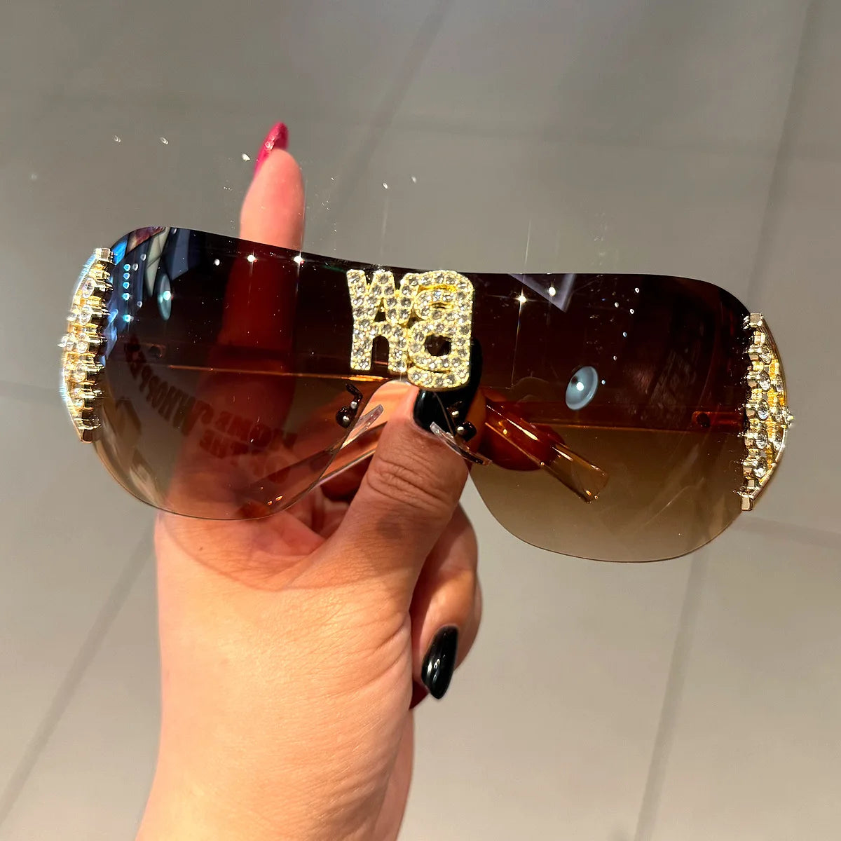 Luxuriöse Y2K-Sonnenbrille für Damen ohne Rahmen mit Strassbuchstaben – Designer-Sonnenbrille für den Außenbereich, UV400-Schutz