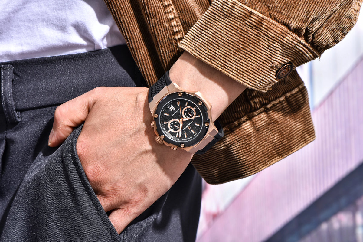 Orologio da uomo PAGANI DESIGN – Cronografo sportivo di lusso in oro rosa, dotato di un movimento al quarzo giapponese VK64 e di un cinturino in gomma fluorurata.