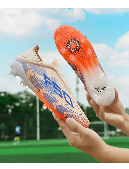 Nouvelles chaussures de football pour hommes, crampons de haute qualité, bottes de football pour terrain en herbe, idéales pour les matchs en extérieur, baskets légères mi-hautes, très vendues, antidérapantes, pour l'e