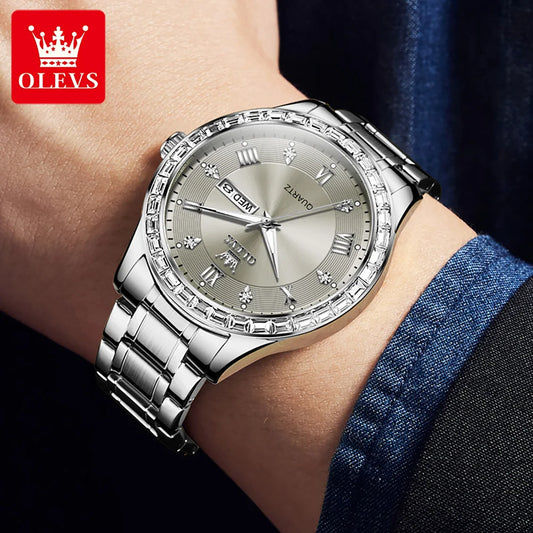 Orologio da uomo al quarzo OLEVS 9906, modello quadrato impreziosito da diamanti, cinturino in acciaio inossidabile, impermeabile, con doppio calendario; un orologio da polso di lusso, originale, ideale per l’ambiente professionale.