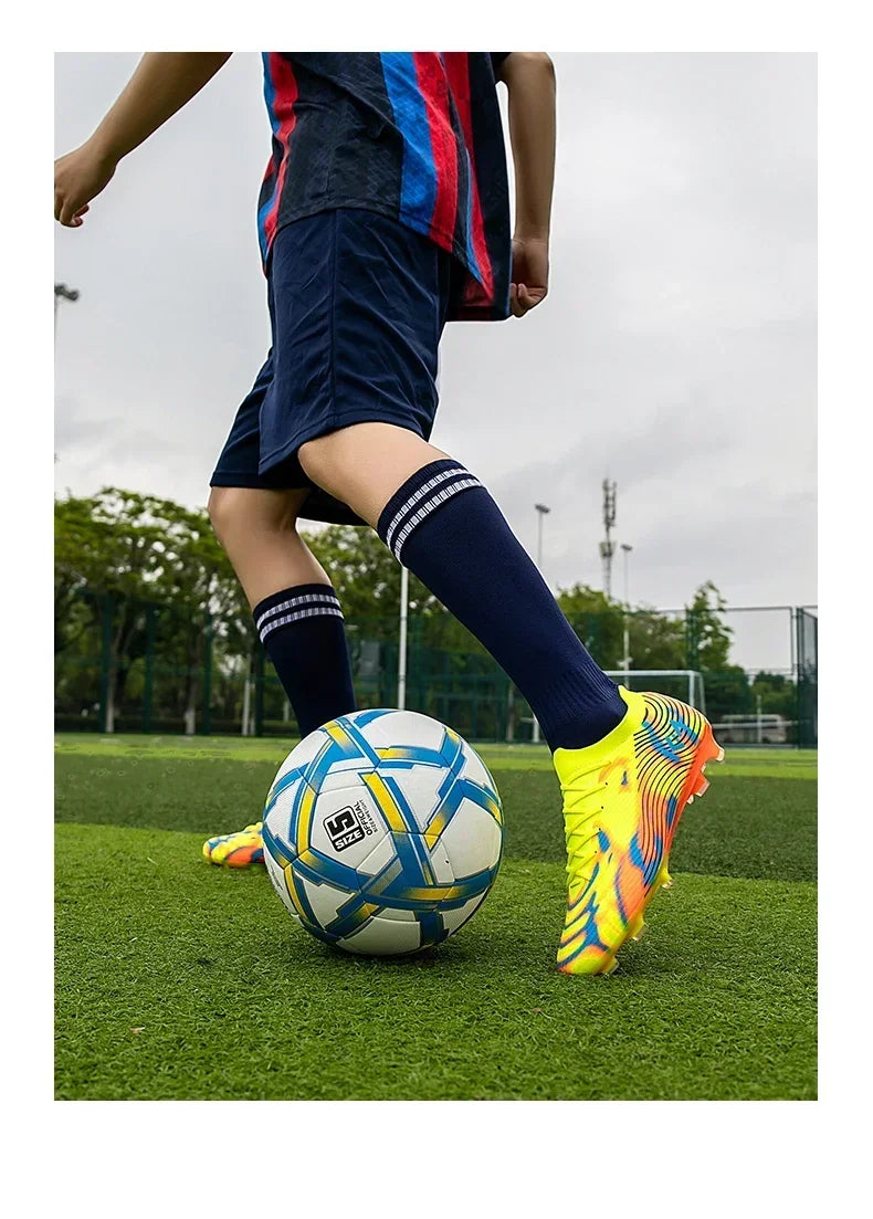Nouvelles chaussures de football pour hommes, crampons, baskets de haute qualité, chaussures de football antidérapantes pour gazon, bottes de football pour garçons, chaussures de match d'extérieur très vendues, modèle m