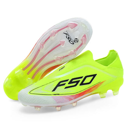 Nouvelles chaussures de football pour hommes, crampons antidérapants pour terrain en herbe, chaussures de football d'extérieur très vendues, baskets de futsal, haute qualité, légères et à tige haute.
