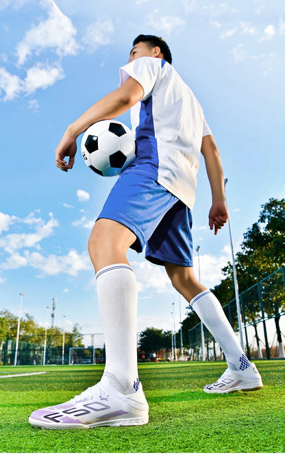 Nouvelles chaussures de football pour hommes, antidérapantes, pour futsal en salle, crampons pour terrain gazonné, baskets de haute qualité, modèle haut de gamme, très vendues, pour l'extérieur