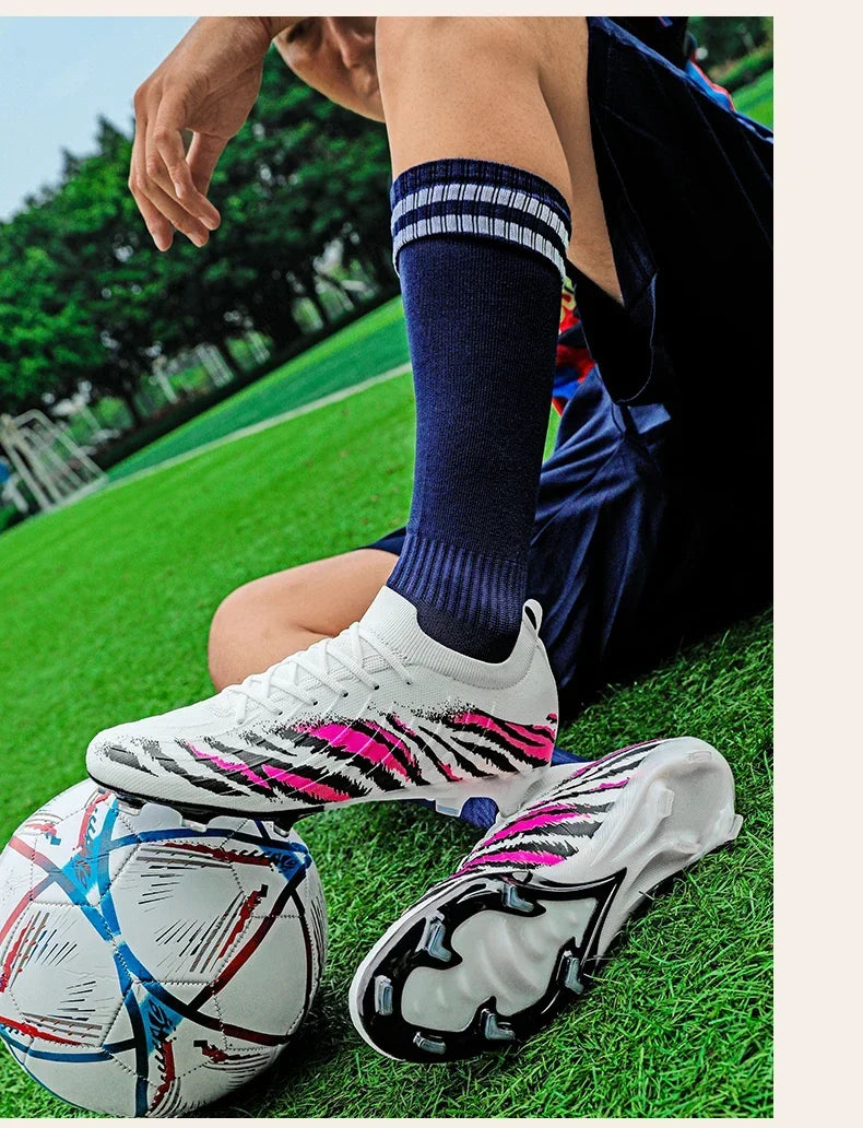Nuevos zapatos de fútbol unisex para hombre, tacos de fútbol para adultos, ultraligeros, para exterior, deportivos, antideslizantes, cómodos, para césped, de alta calidad
