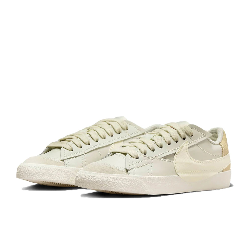 Nike Blazer Sneakers Classic Retro Design Durable Comfort for Casual Everyday Wear DC3280-101