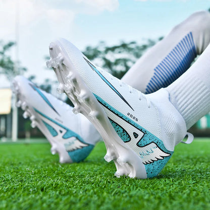 Nouvelles chaussures de football pour hommes, antidérapantes, de haute qualité, ultralégères, pour l'extérieur et l'intérieur, chaussures de sport à haute cheville, futsal antidérapantes