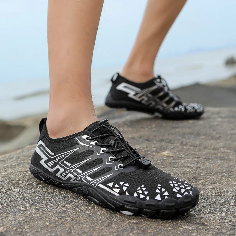 Water Shoes Beach Barefoot Shoes Comfortable Minimalist Cross Training Shoes Hiking Trail Running Shoes for Men Women