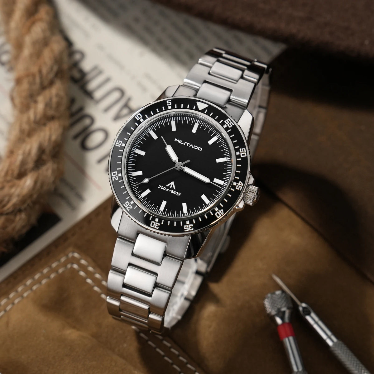 MILITADO  ML25 Quartz Dive Watch VH31 Sweep Second Sapphire Crystal 200M Waterproof BGW9 Lume Ceramic Bezel Men Watch