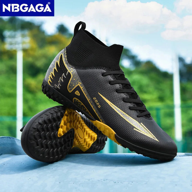 Chaussures de Football pour hommes et femmes, chaussures de sport en plein air, chaussettes ultralégères, antidérapantes, baskets de Futsal, nouvelle mode