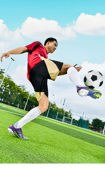 Nuevas botas de fútbol para hombre, tacos para césped, futsal, cómodas, ultraligeras, FG, antideslizantes, para interior y adultos