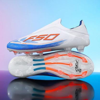 Nouvelles chaussures de football pour hommes, antidérapantes, à tige haute, pour terrain en herbe, chaussures de sport pour garçons, crampons d'extérieur très vendus, de haute qualité et légers.