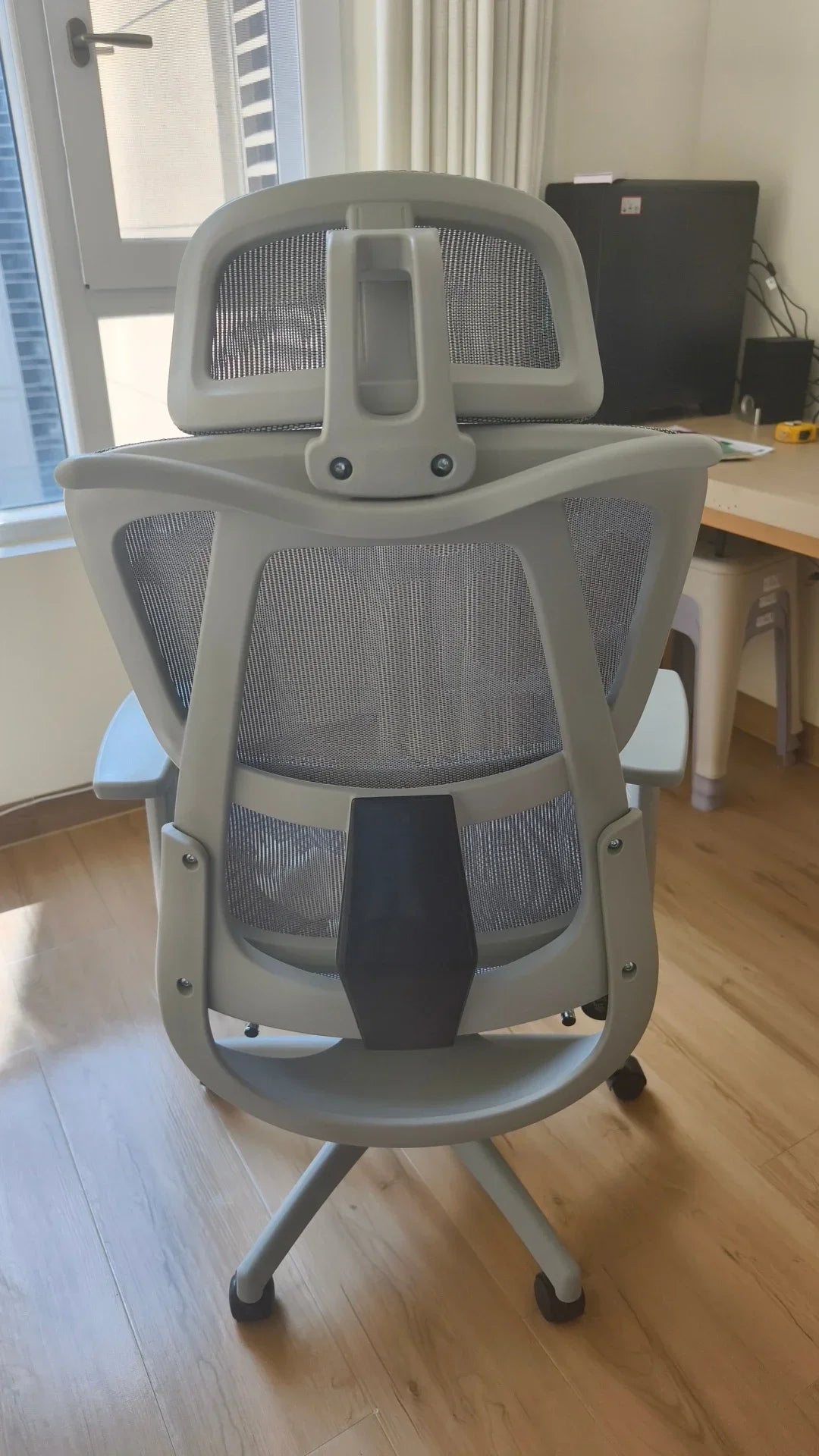 Office Chair Gaming Desk Ergonomic Computer Adjustable Armrests 3D Headrest Chair Lift Chair Back Can Tilt Back with Foo Pedals
