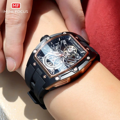 Reloj de pulsera MINI FOCUS para hombre, negro, a la moda, resistente al agua, mecánico automático, con manecillas luminosas, correa de silicona y esfera tonneau