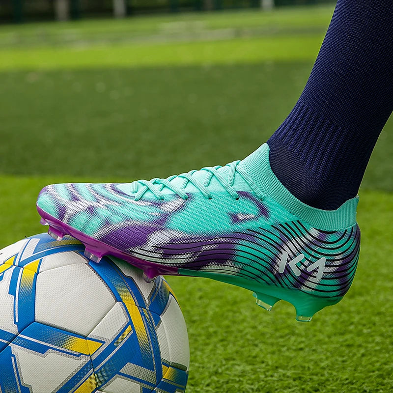 Nuove scarpe da calcio da uomo per partita outdoor, sneakers con tacchetti per erba, scarpe da football bestseller antiscivolo per ragazzi, alta qualità, alte e leggere