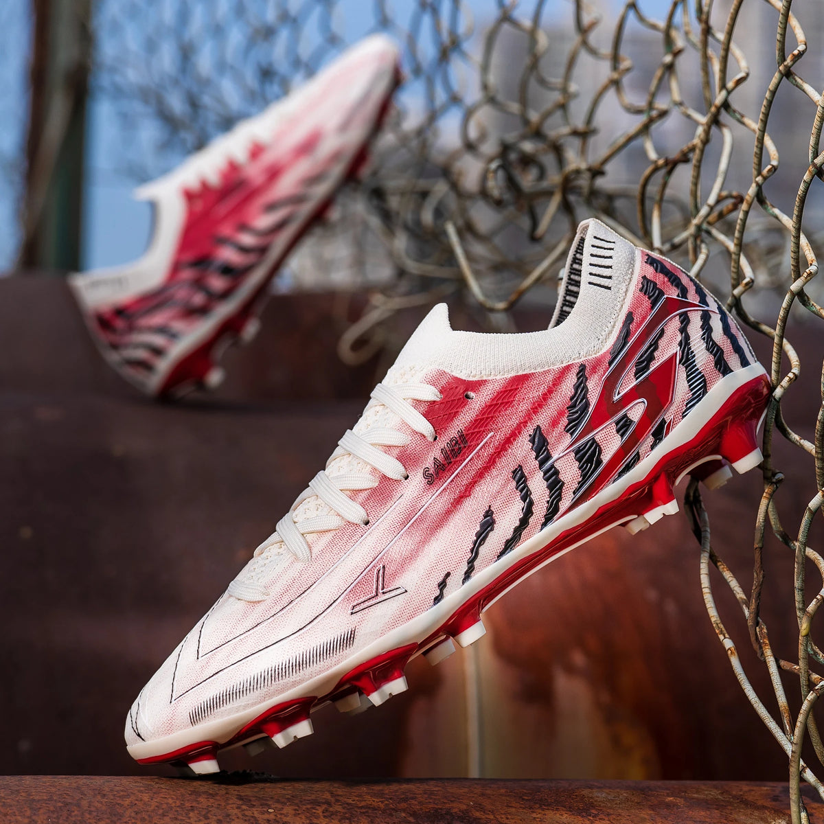 Chaussures de football unisexes pour hommes, modèle AG FG, avec tige en polyuréthane résistant et crampons en caoutchouc robustes, idéales pour les matchs de football en extérieur, sur gazon et pour les activités sporti