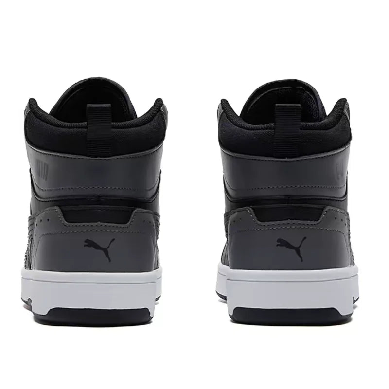Baskets basses décontractées Puma Rebound Joy, offrant un maintien optimal, une coupe ajustée, une grande durabilité, un confort et un amorti (unisexe), en gris et noir, modèle 387875-01.