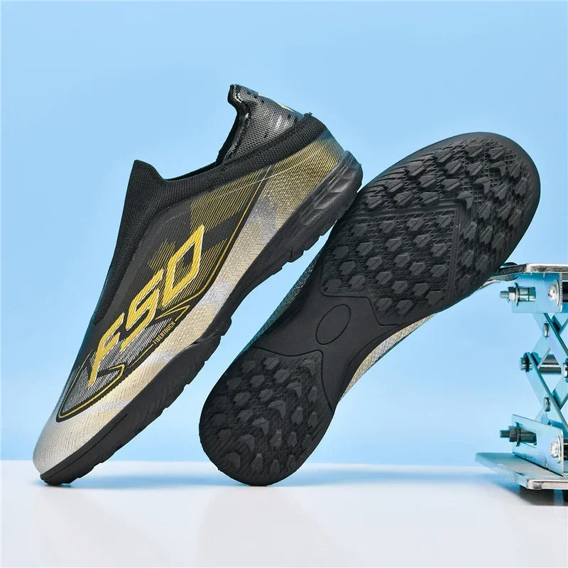 Nouvelles chaussures de football pour hommes, chaussures de sport, chaussures de football de haute qualité, ultralégères, chaussures de futsal, haute tige, respirantes, antidérapantes, pour match en extérieur