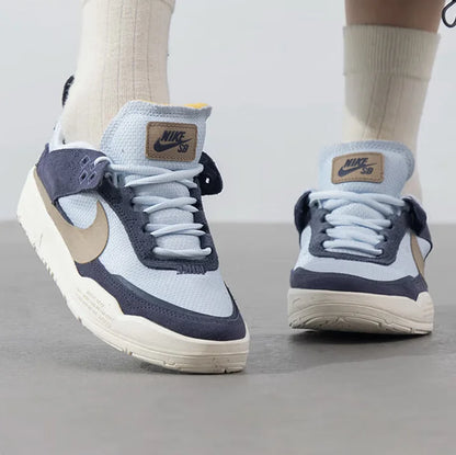 Nike's New Sb Series Offers Strong Grip, Comfort, and Durability for Outdoor Women's Skateboarding Shoes. Lightweight Mesh Material, Durable for Daily Commuting, Low-Top Flat Shoes. Sb Day One Trendy Blue Versatile Sports Cas