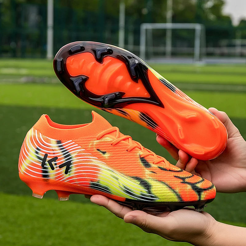 Nuove scarpe da calcio da uomo per partita outdoor, sneakers con tacchetti per erba, scarpe da football bestseller antiscivolo per ragazzi, alta qualità, alte e leggere